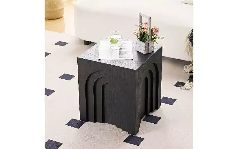 Moderner quadratischer Beistelltisch, Beistelltisch aus MDF in Massivholzoptik, kleiner Akzent-Couchtisch fürs Wohnzimmer, Nachttisch fürs Schlafzimmer