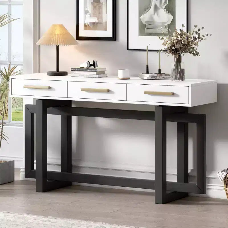 Moderne, kunstvolle Konsolentisch im eleganten Stil mit 3 Schubladen und gekreuzten Beinen, Flurtisch für Eingangsbereich und Wohnzimmer